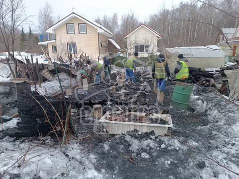 Демонтаж сгоревшей бани в Подольске