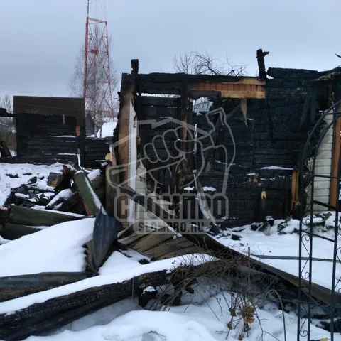 Демонтаж сгоревшего дома