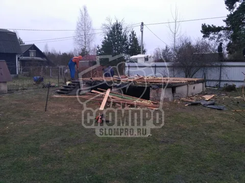 Процесс демонтажа пола, последний этап